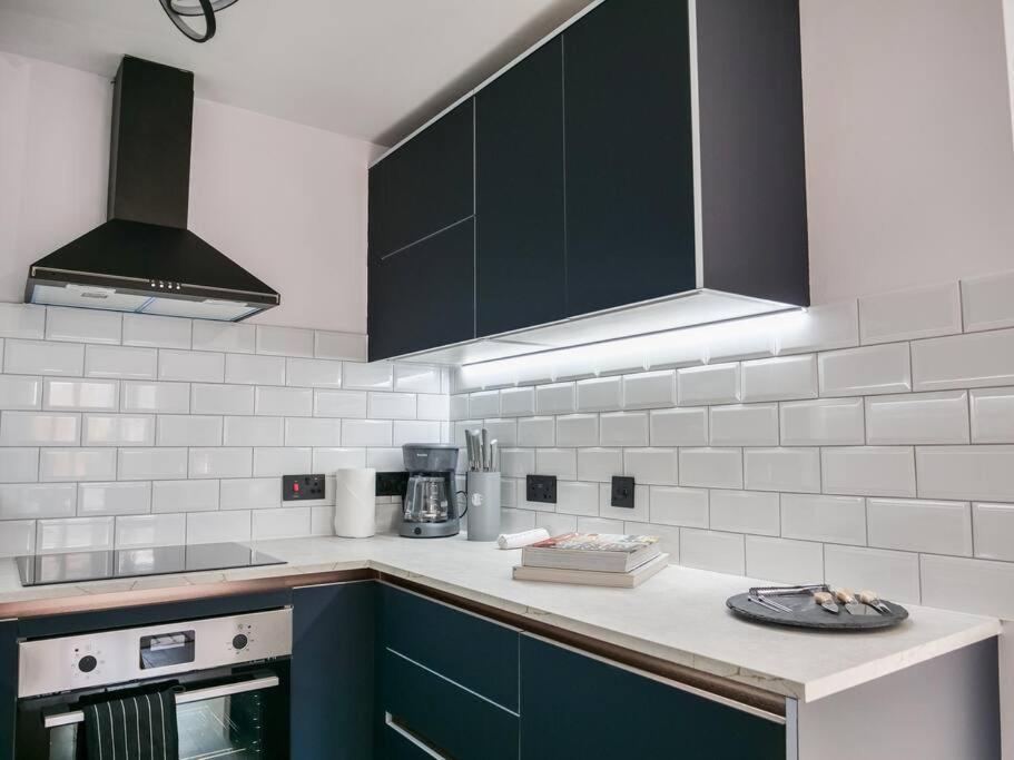 Stylish Retreat For Your Short Getaway Londra Esterno foto